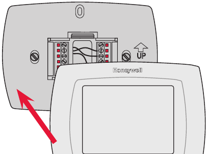 Honeywell - VisionPRO TH8000 Series - Remove tab and mount thermostat Step 2 Verwijder het lipje en monteer de thermostaat Stap 2