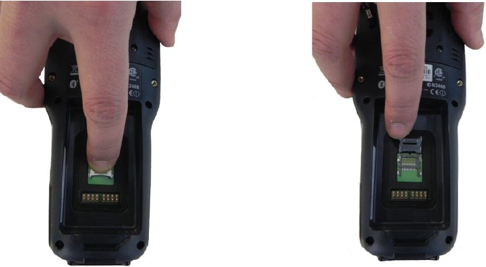 Datalogic - Skorpio X4 - SD-kaart installatie - Stap 2 SD-kaart installatie - Stap 2
