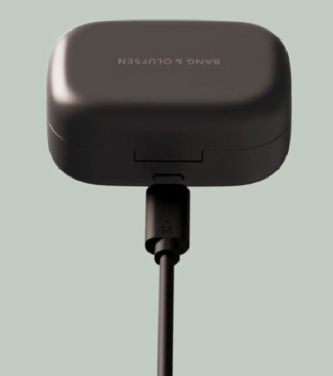 Bang & Olufsen - Beocom EX UC - OPLADEN MET USB-C OPLADEN MET USB-C