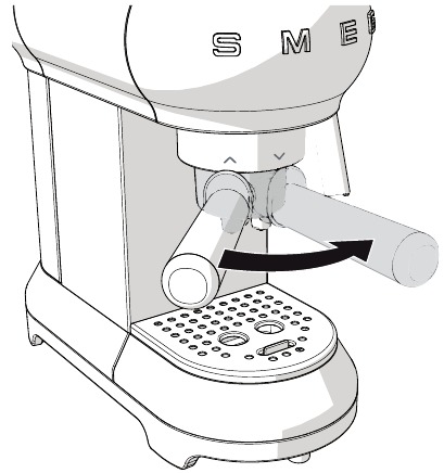 Smeg - ECF01 - Hoe maak je espresso - Stap 3 Hoe maak je espresso - Stap 3