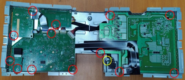 HP - 7 Pro Series - Verwijdering en vervanging Achterklep - Stap 11 Verwijdering en vervanging Achterklep - Stap 11