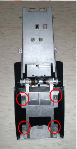 Schroef (*4) van de voorkant van de arm verwijderen