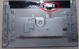 HP - EliteDisplay E241i - AL-folie van het paneel verwijderen AL-folie van het paneel verwijderen