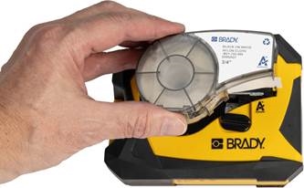 Brady - M211 - Cartridges plaatsen - Stap 3 Cartridges plaatsen - Stap 3