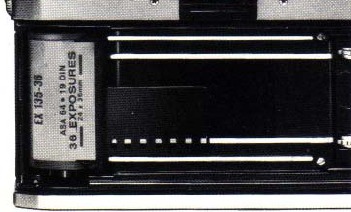 Canon - FTb - Film terugspoelen - Stap 3 Film terugspoelen - Stap 3