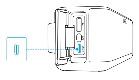 Uw Soundcore Boost opladen Stap 1