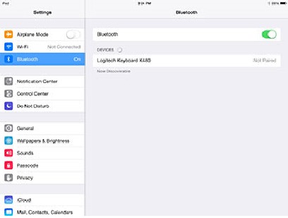 EERSTE INSTALLATIE HET TOETSENBORD KOPPELEN MET EEN APPARAAT iOS