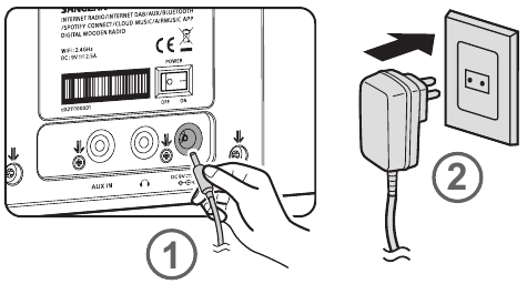 De radio inschakelen en verbinden