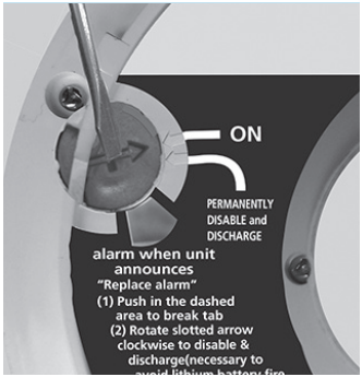 Kidde - P4010DCSCO-W - Om het alarm permanent uit te schakelen / De batterij te ontladen - Stap 2