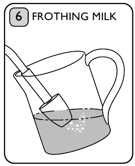 De melk opschuimen