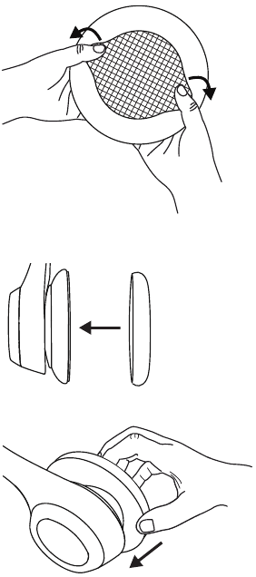 Rek de binnenste flap van de oorkussens uit en stop deze langzaam rond de oorschelp