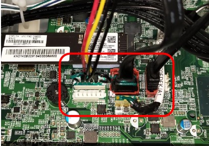 HDD verwijderen - Stap 1 - Koppel de SATA-kabel los