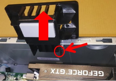 VGA-kaart verwijderen - Stap 1 - Verwijder de VGA-houder