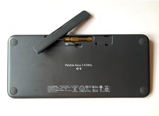Een nieuwe batterij plaatsen 