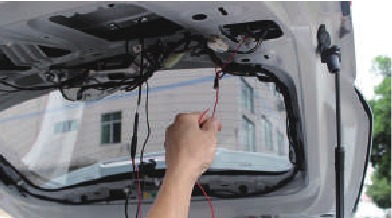 Installatie van de achtercamera - Stap 5