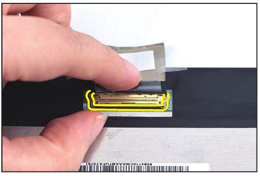 LCD-scharnieren en -paneel verwijderen - Stap 5