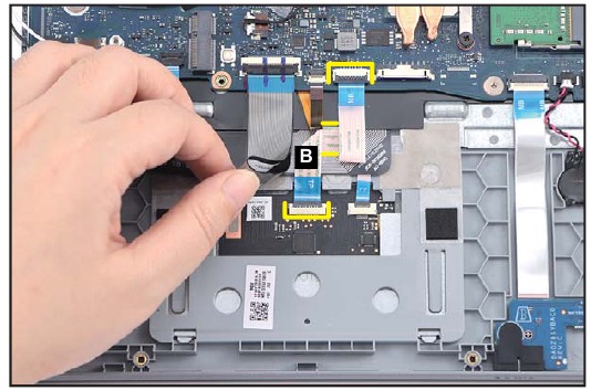 Touchpadmodule verwijderen - Stap 2