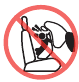 Nooit een kind achterwaarts plaatsen op een zitplaats met een actieve frontale airbag.