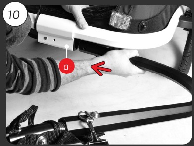 De fietsarm aan de aanhanger bevestigen - Stap 1