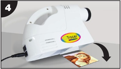 Gebruik - Stap 4 - Plaats de projector over een foto of kunstwerk