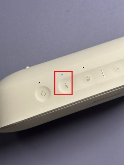 Bluetooth LED-indicator op de Bose SoundLink Flex II.