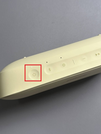 Batterijniveau controleren op de Bose SoundLink Flex II.