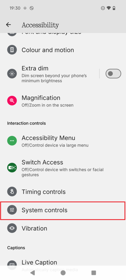 Nothing Phone (3) Toegankelijkheid-scherm met de optie 'Systeembediening' gemarkeerd.