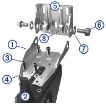 De spiegelmontagehardware monteren