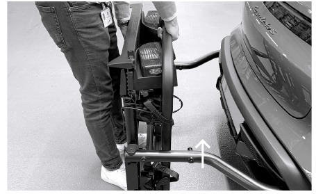 Fietsendrager achter verwijderen - Stap 7