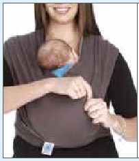 baby in draagdoek, stap 4