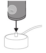 USB-oplaadkabel aansluiten op een wandadapter en de wandadapter in een stopcontact steken