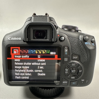 Navigeren naar instellingen voor beeldkwaliteit op Canon EOS 2000D