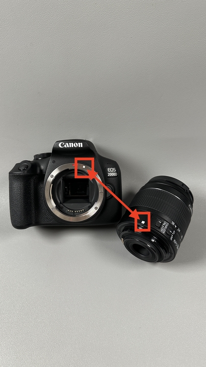 De lens bevestigen