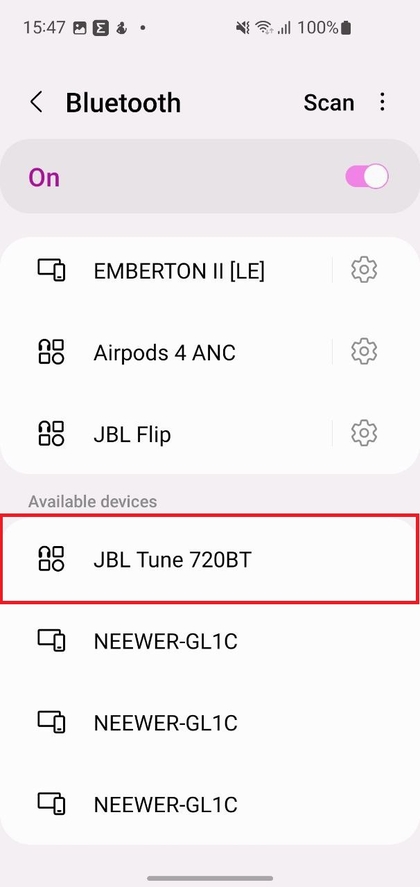 Optie om een nieuw apparaat te koppelen op een Android Bluetooth-instellingsscherm