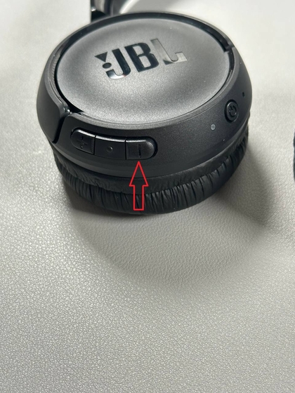 Nummer opnieuw afspelen met JBL Tune 520BT-hoofdtelefoon