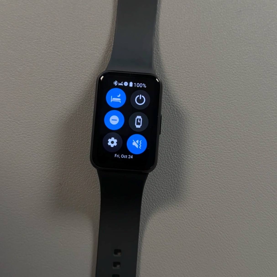 Hoe de diepe slaapstand in te schakelen of uit te schakelen op de Samsung Galaxy Fit 3