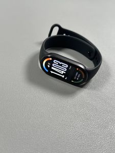 Hoe u een afbeelding instelt als wijzerplaat op de Xiaomi Smart Band 10