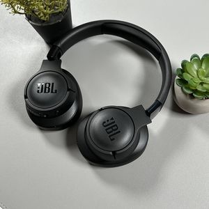 Hoe de geluidskwaliteit te verbeteren op de JBL Tune 720BT