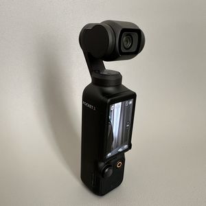 Hoe je de camera vooruit en achteruit omdraait op de DJI Osmo Pocket 3