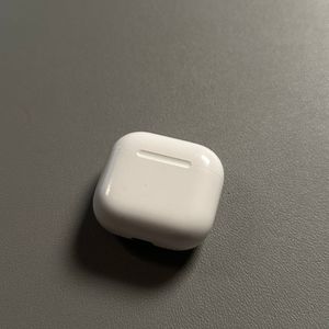 Apple AirPods 4 met Active Noise Cancellation (ANC) - Hoe te hernoemen op een iPhone