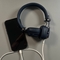 Je Marshall Major V-koptelefoon opladen met je telefoon