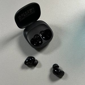 Hoe het volume aan te passen op de Xiaomi Redmi Buds 6 Play