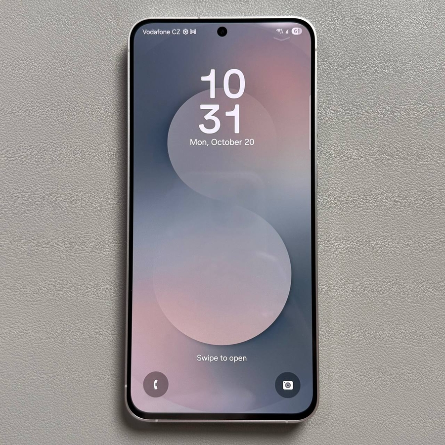 Hoe de achtergrond te wijzigen op de Samsung Galaxy S25 FE