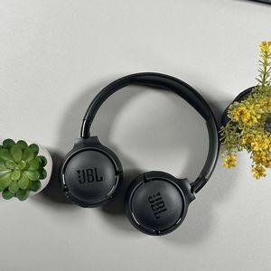Hoe JBL Tune 520BT-hoofdtelefoon aan te sluiten op je Android-telefoon
