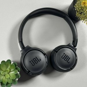 Hoe de JBL Tune 520BT in te stellen met de JBL Headphones-app