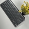 Hoe de achtergrondverlichting in of uit te schakelen op het Logitech MX Keys Mini-toetsenbord